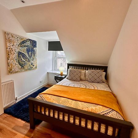 אינברנס 3-Bedroom Flat In The City Centre Next To The River Ness מראה חיצוני תמונה