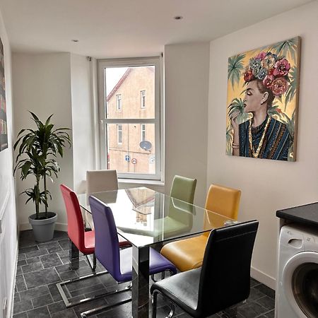 אינברנס 3-Bedroom Flat In The City Centre Next To The River Ness מראה חיצוני תמונה